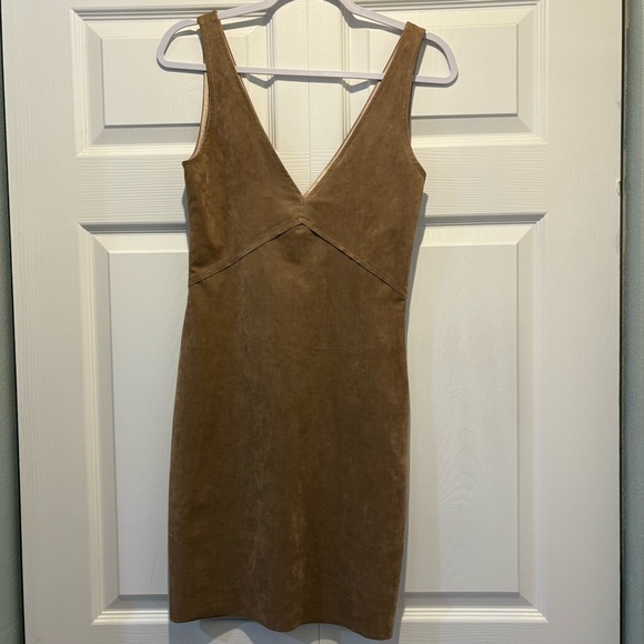 Aritzia Dresses & Skirts - Aritzia Wilfred Free brown tan faux leather suede v-neck sleeveless dress 2